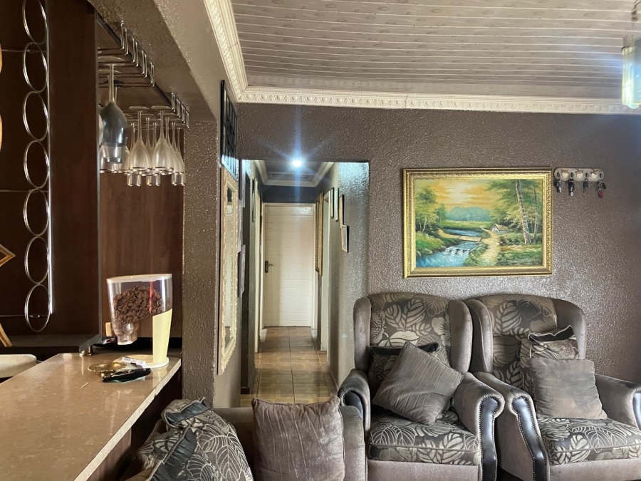 3 Bedroom Property for Sale in Rustenburg Central North West